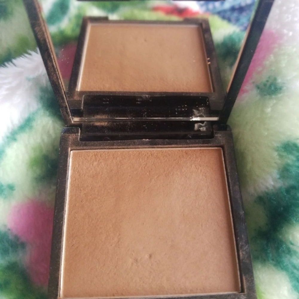 Bronzer - Picture 2 of 2